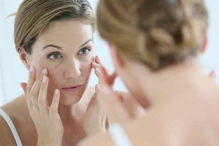 Bye bye les ridules ! Nos astuces naturelles pour un regard lissé et lumineux
