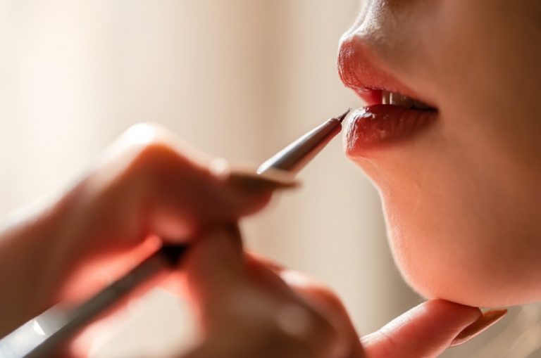 Ces rouges à lèvres ultra-désirables que les pros adoptent dès l&rsquo;été (et que vous allez adorer aussi)