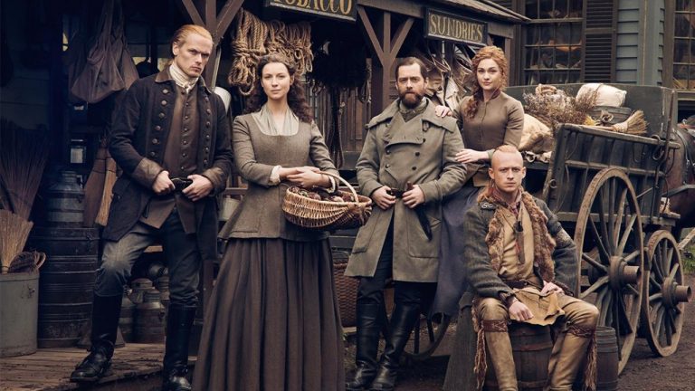 Outlander saison 6 : Claire nous en dit plus sur la prochaine saison