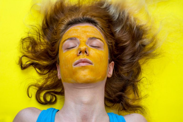 Bienfaits naturels du curcuma sur votre visage