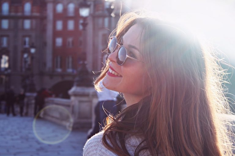 Conseils maquillage parfait quand on porte des lunettes