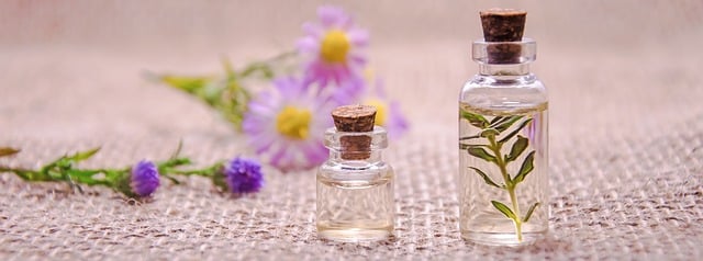 huiles essentielles indispensables pour les vacances