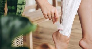 Epilation à la crème dépilatoire : 5 conseils pour un rendu parfait ! épilation crème dépilatoire