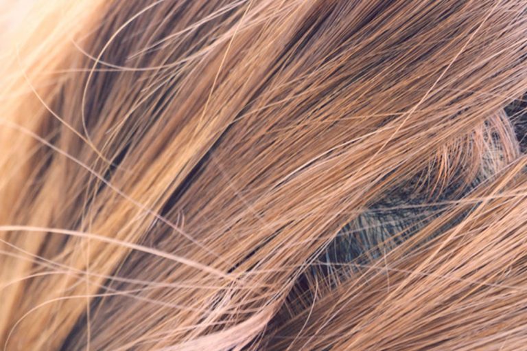 Milk Tea Hair : La couleur de cheveux que toutes les femmes vont adorer