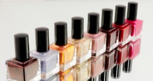 Astuces pour savoir quelle couleur de vernis à ongles nous va Couleurs vernis