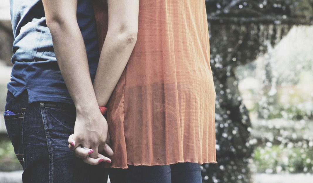 10 conseils pour draguer un homme