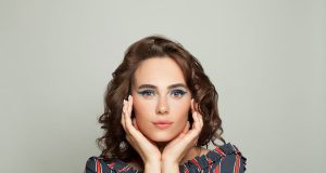 Le maquillage bleu fait son grand retour ! maquillage bleu