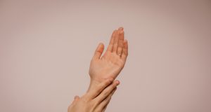 Les astuces pour éviter d’avoir les mains gercées les mains gercées
