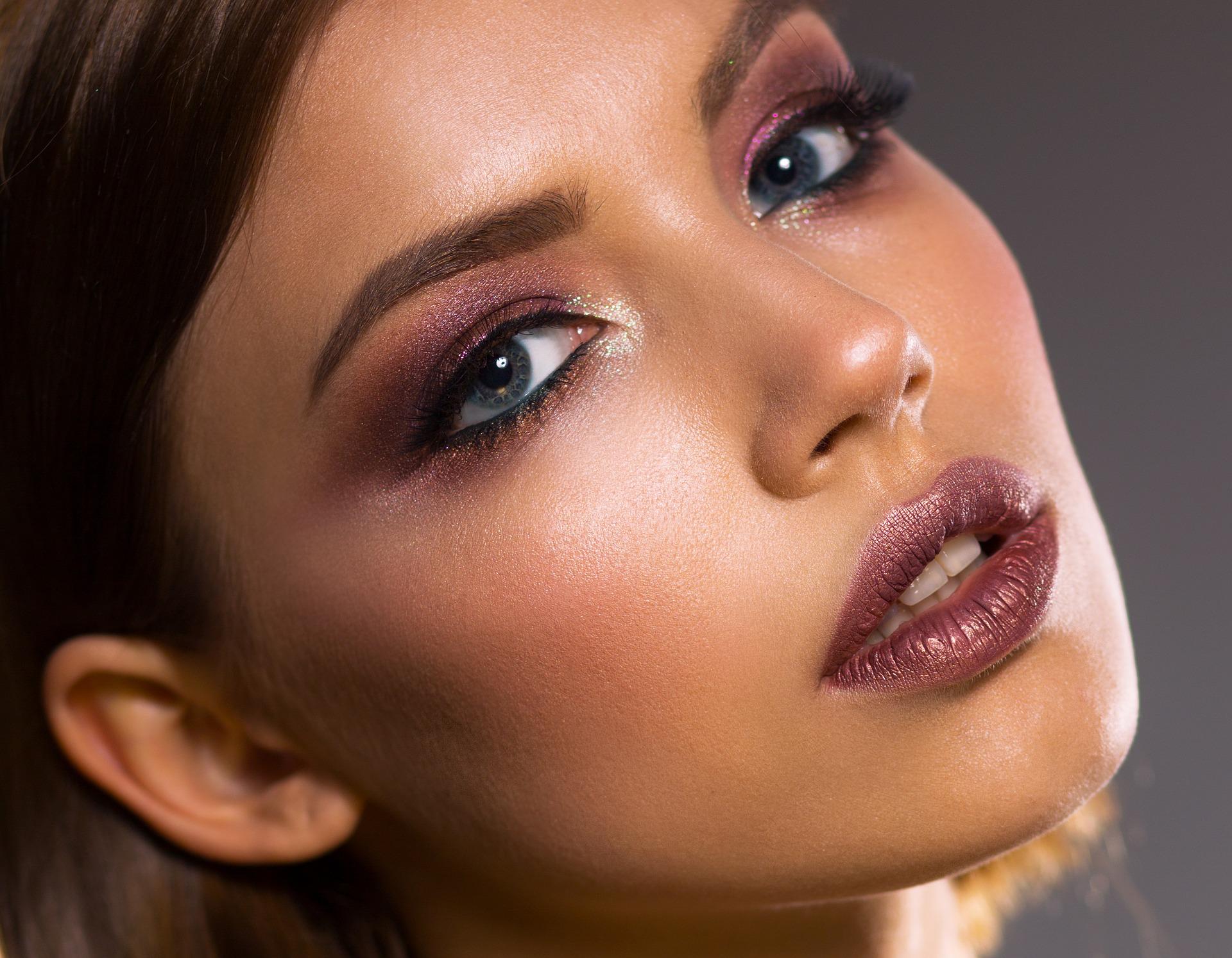 Quel style de maquillage adopter pour l’été ?
