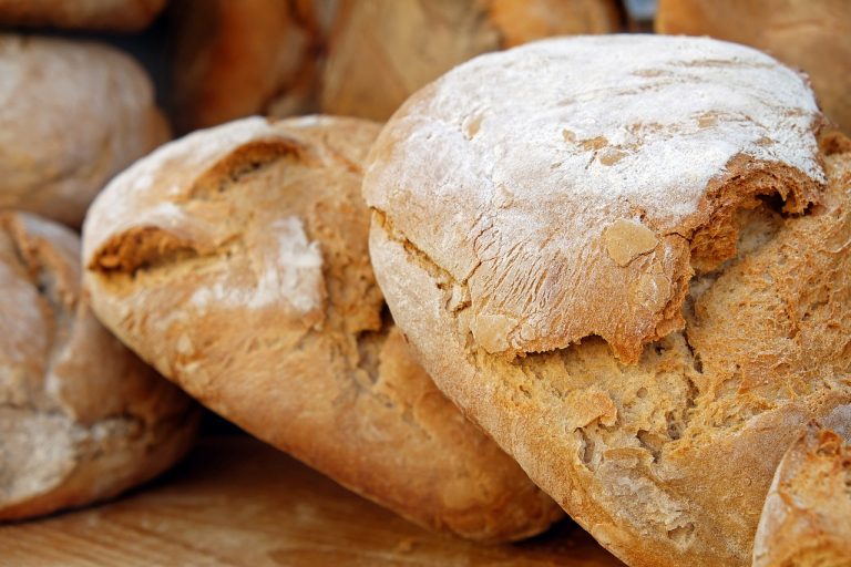 3 astuces pour pouvoir continuer à manger votre pain rassis !