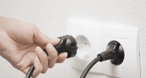 3 appareils à débrancher absolument avant de partir en vacances !