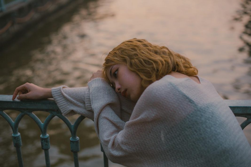 Femme Balance : 3 signes à éviter absolument en amour 