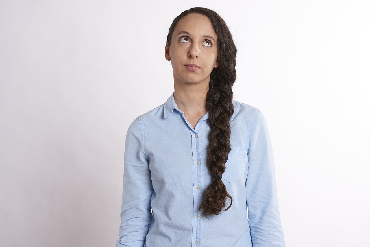 Femme Verseau : 3 signes à éviter en amitié !