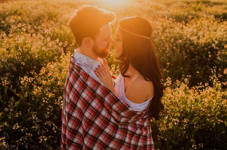 Les 4 signes qui pourraient bien trouver l’amour au mois de janvier 2023 !