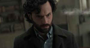 You saison 4 : Joe est traqué à son tour dans la nouvelle bande-annonce ! You saison 4 Joe est traqué