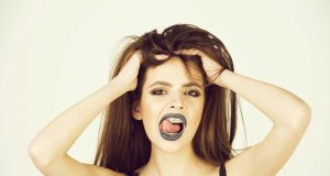 Jellyfish Cut : La nouvelle coupe tendance de Lily Collins Jellyfish Cut