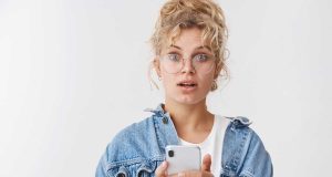 Messy Bun : Bella Hadid relance cette coiffure oubliée ! Messy Bun