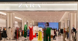 Cette chemise Zara en cuir est la préférée des fashionistas ! chemise Zara en cuir