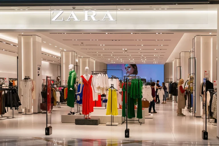 Cette chemise Zara en cuir est la préférée des fashionistas !