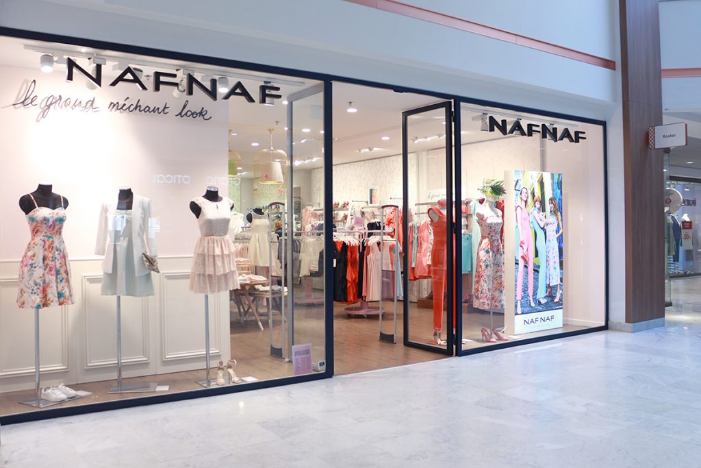 Cette robe Naf Naf en jean est la plus stylée