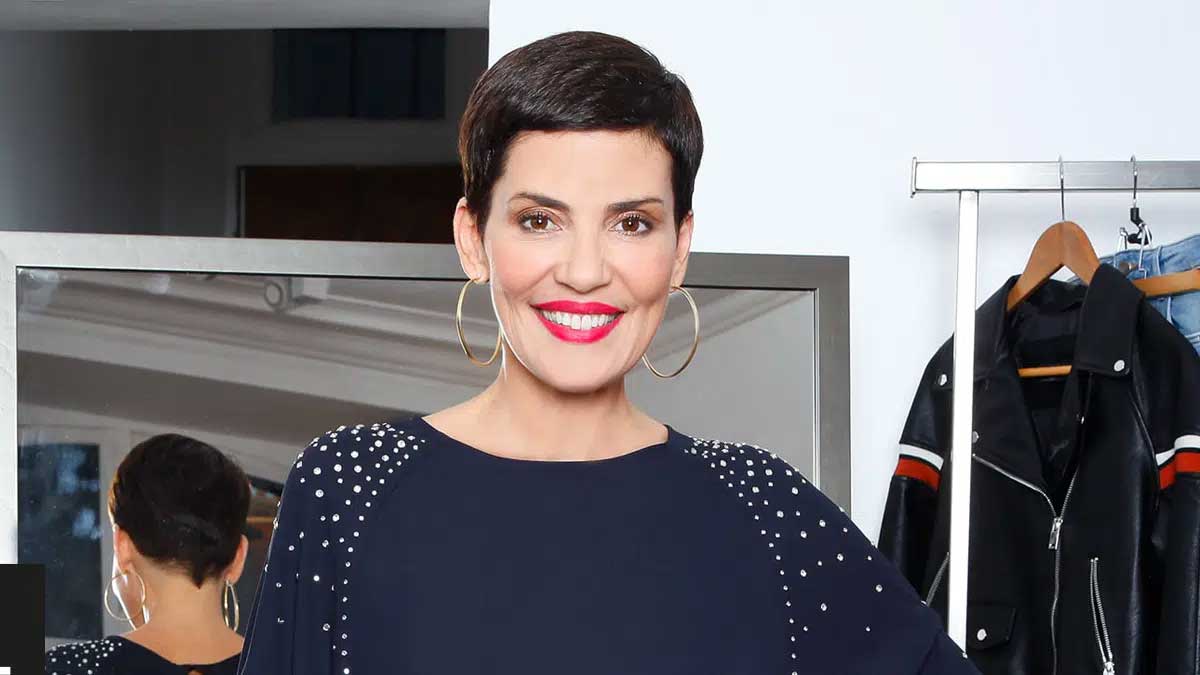 Cristina Cordula vous apprend à adopter la mode des années 90