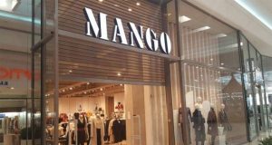 Vous allez porter cette robe à pois Mango tout au long du printemps  robe à pois Mango