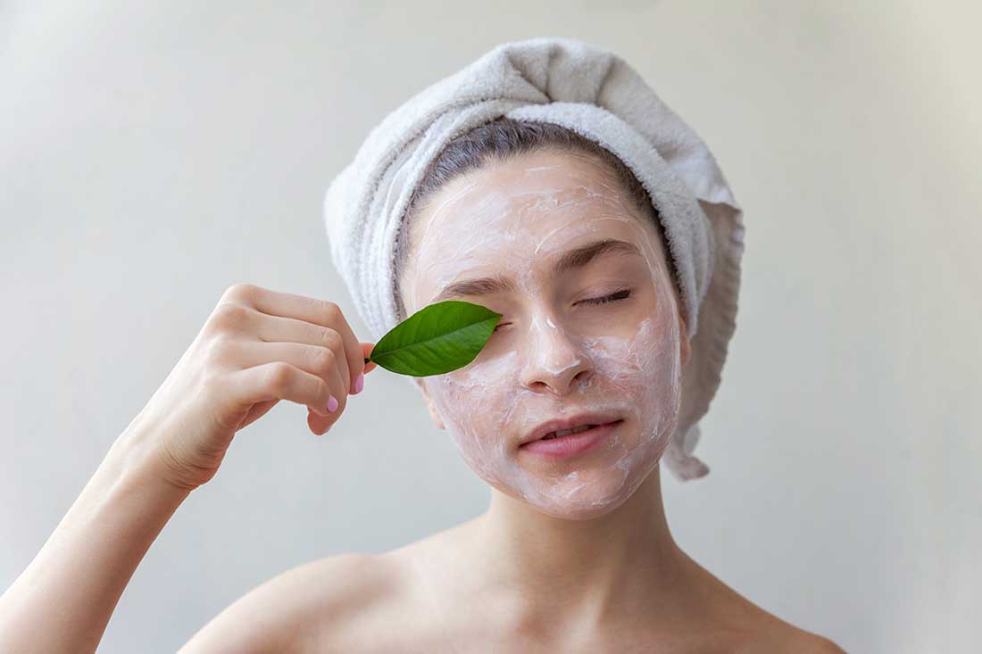 9 effets bénéfiques des actifs dermocosmétiques et des plantes médicinales sur la peau
