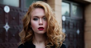 Coiffures express pour les matins pressés : look impeccable en quelques minutes