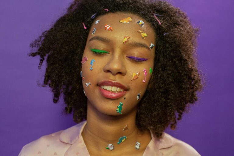 5 astuces pour réussir son maquillage « cat eyes » cet été