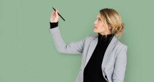 Les vestes incontournables de la saison pour un look moderne et chic vestes incontournables