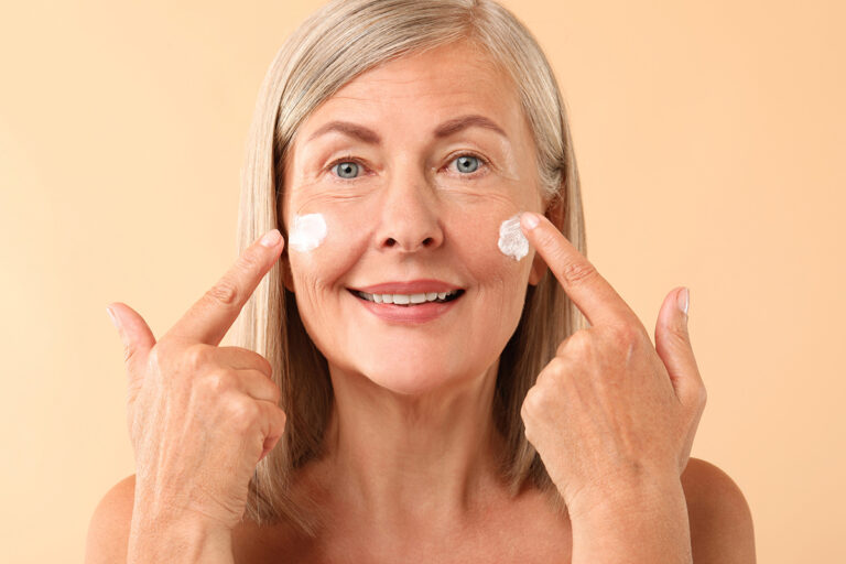Quel soin du visage choisir pour une peau mature ?