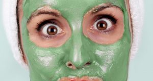 5 solutions naturelles pour rajeunir sa peau du visage soins pour rajeunir le visage