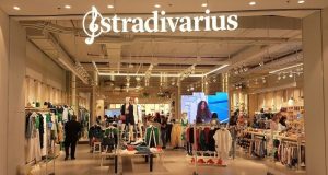 Le blazer coloré Stradivarius que toutes les femmes voudront porter ! blazer coloré Stradivarius