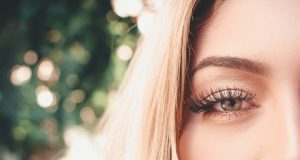 6 techniques pour faire pousser ses cils faire pousser ses cils