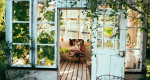 Les meilleures astuces pour nettoyer vos chaises de jardin ! chaise jardin