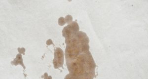 Comment enlever un tache d’huile : astuces de grand-mère enlever un tache d'huile