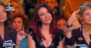 Delphine Wespiser, les photos de son corps de rêve en bikini affolent la toile Delphine Wespiser photo bikini