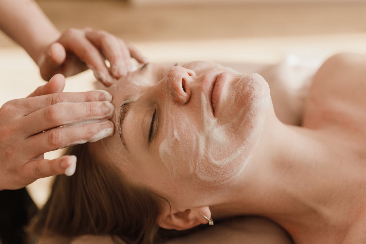 massage facial