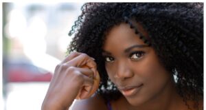 5 astuces pour protéger votre visage du coup de soleil cet été protéger votre visage