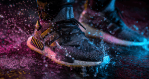 Baskets et pluie font bon ménage : notre sélection stylée pour garder les pieds au sec