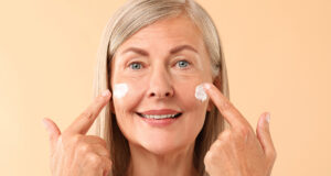 Quel soin du visage choisir pour une peau mature ? soin du visage choisir pour une peau mature