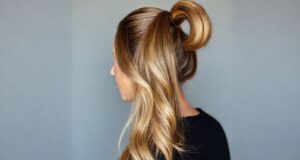 Cheveux longs : la queue-de-cheval pimpée s’annonce comme le must-have de l’automne 2025 !